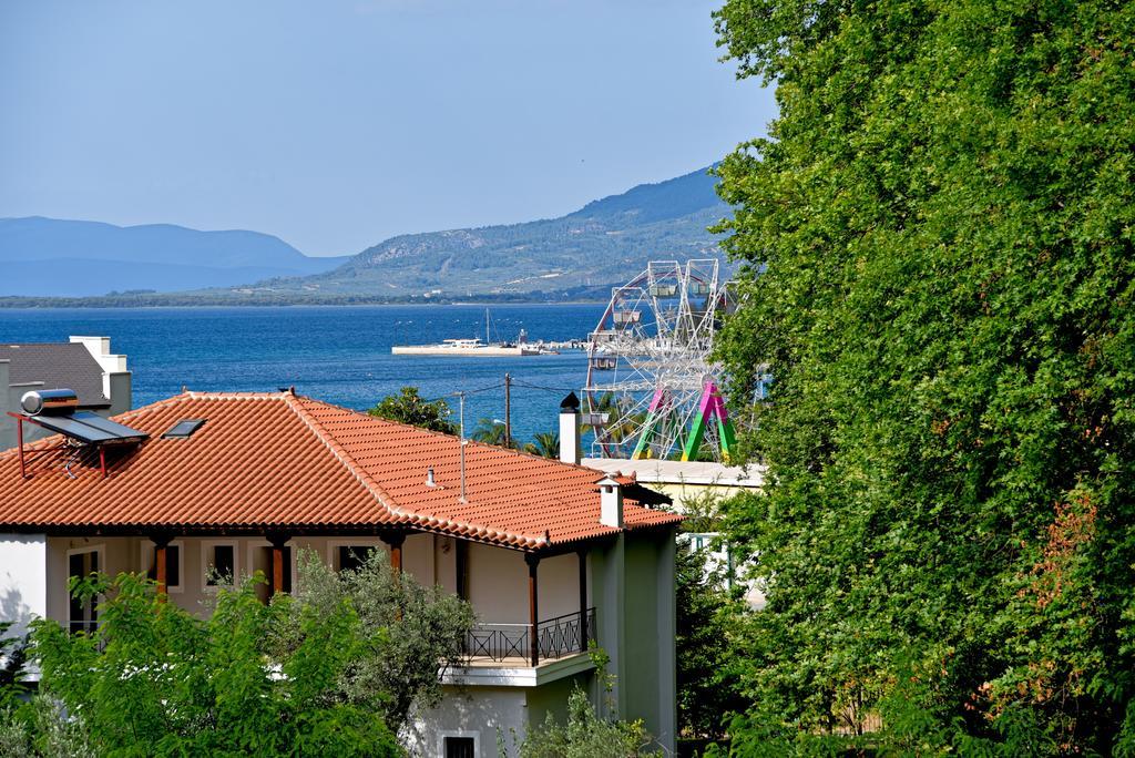 Tsertos Apartments Kamena Vourla Buitenkant foto